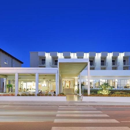 Hotel Serenella Agropoli Esterno foto