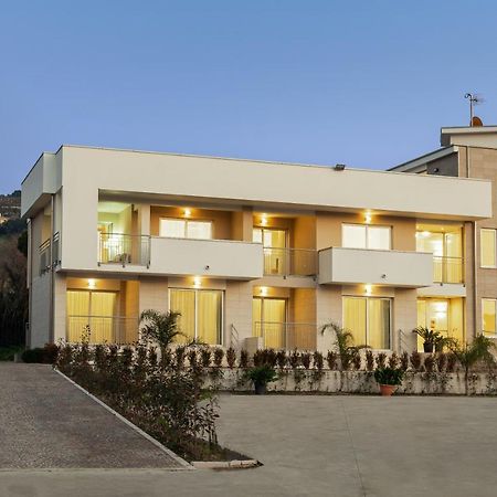 Hotel Serenella Agropoli Esterno foto
