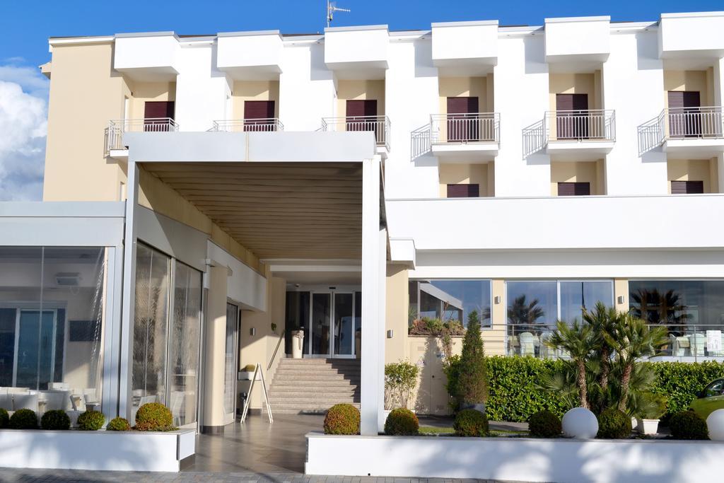 Hotel Serenella Agropoli Esterno foto