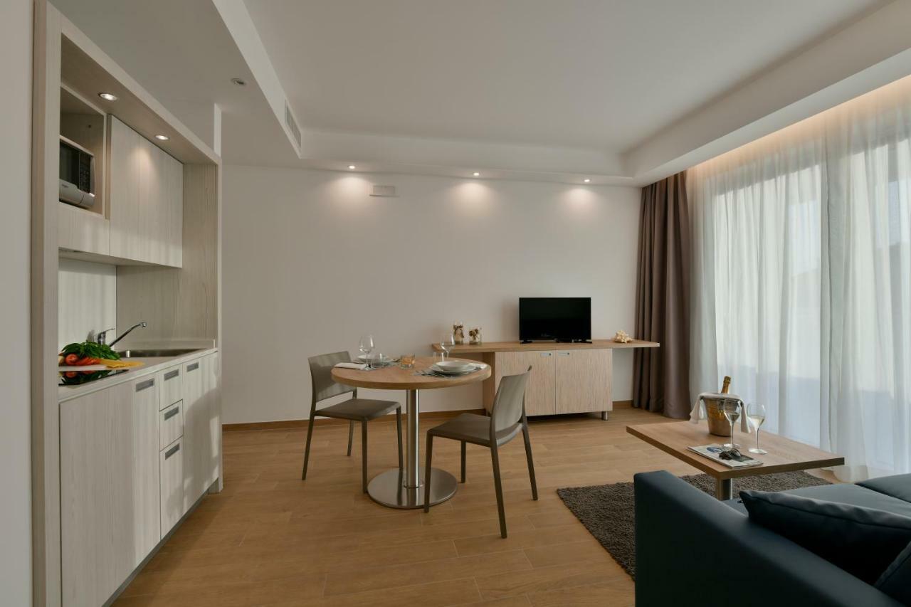 Hotel Serenella Agropoli Esterno foto