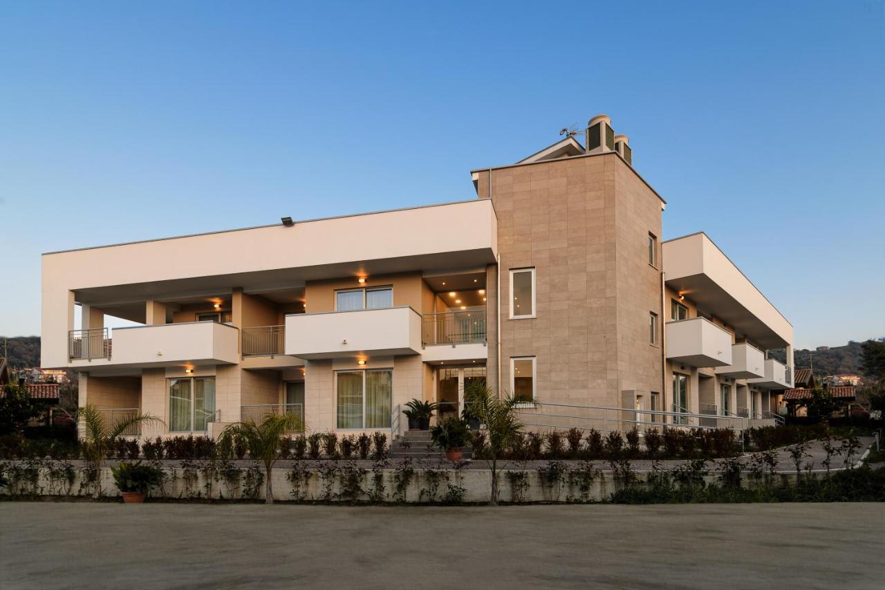 Hotel Serenella Agropoli Esterno foto